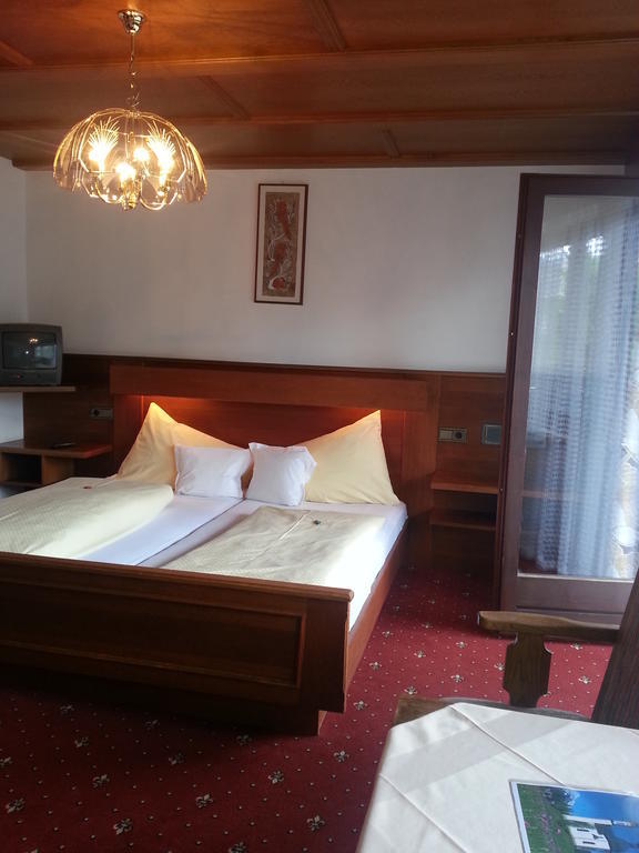 Hotel Garni Dietrich Seefeld in Tirol Exterior photo